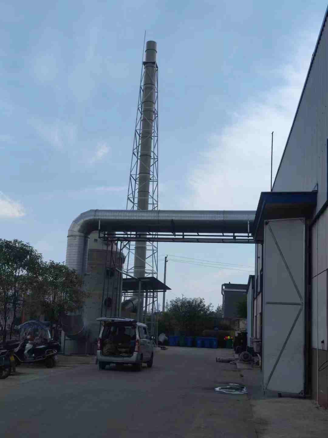 設(shè)備安裝調(diào)試現(xiàn)場