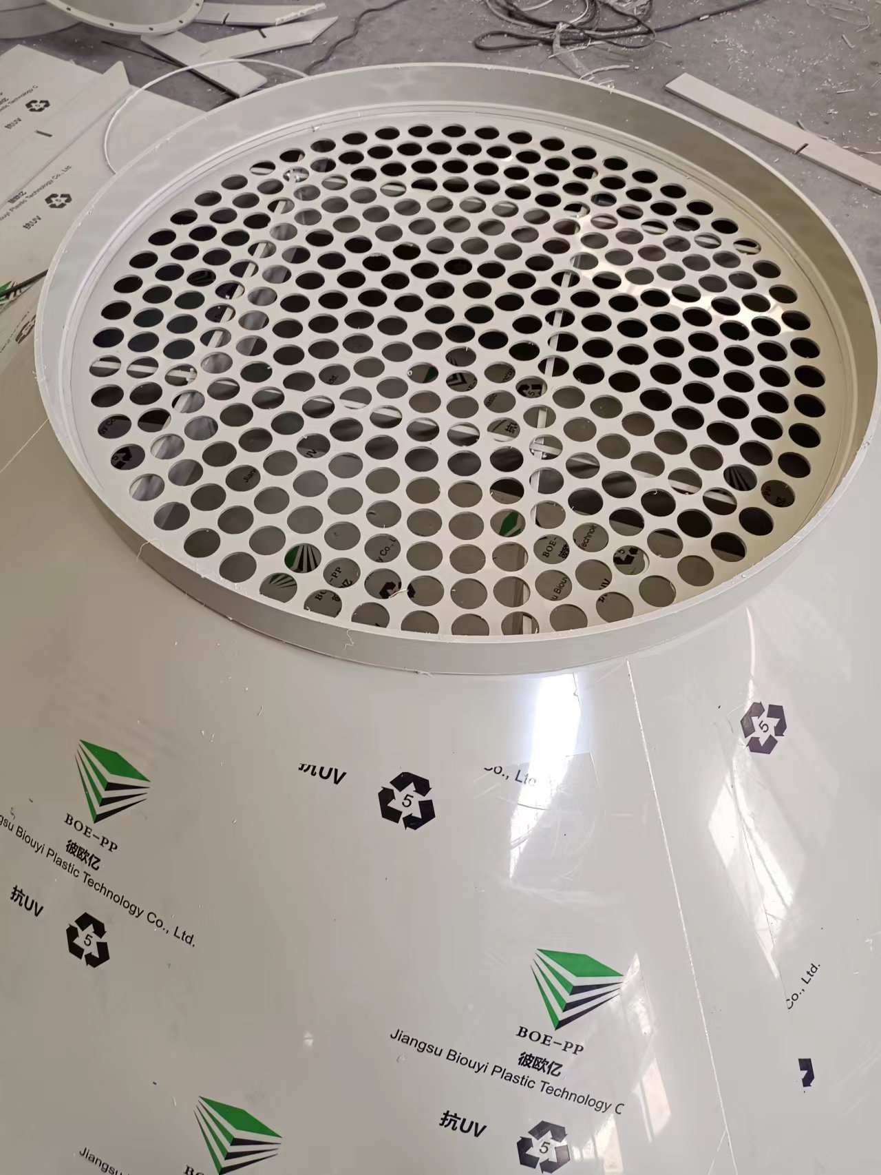 PP篩網(wǎng) 用在噴淋塔頂部，也能避免空心球掉落