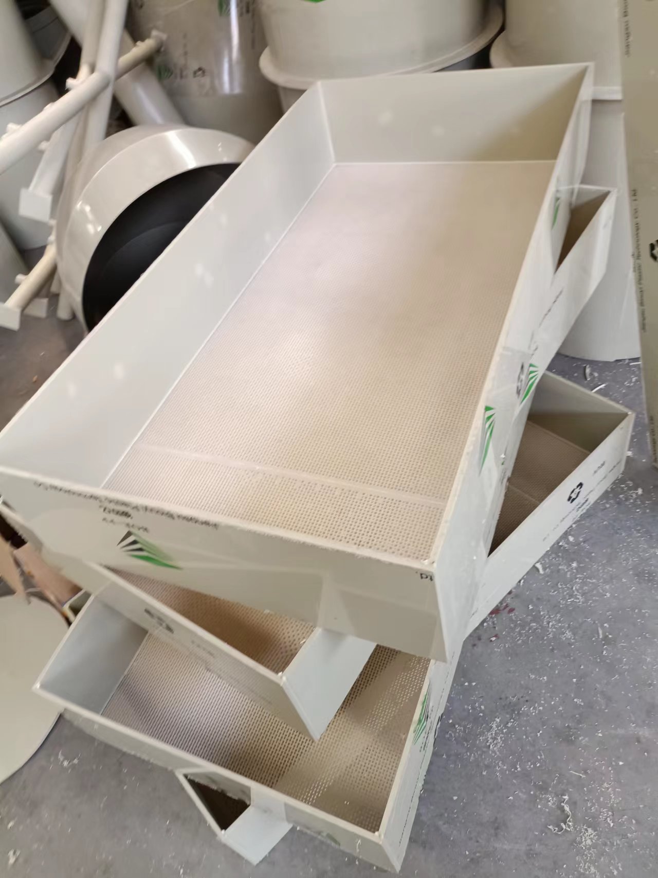 活性碳箱內(nèi)部抽屜