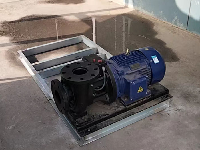 PVC水管安裝現(xiàn)場